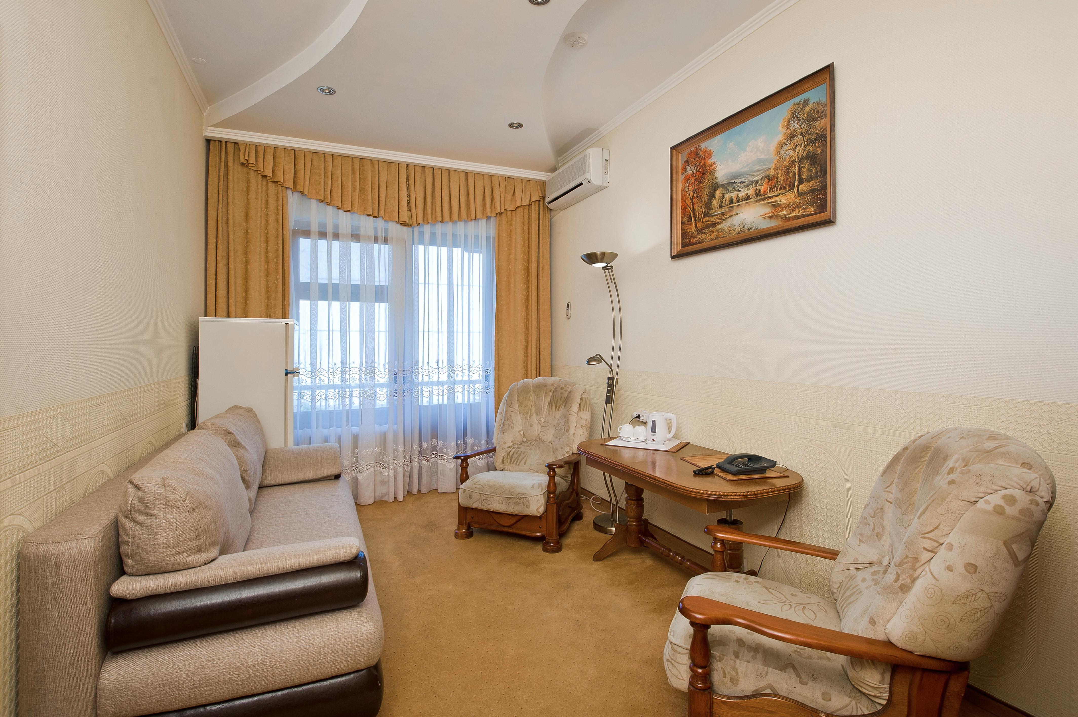 Yug Hotel