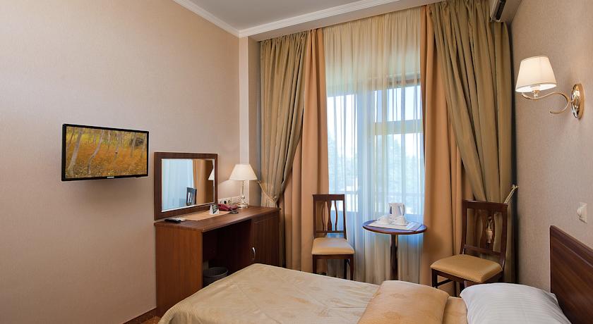 Yug Hotel
