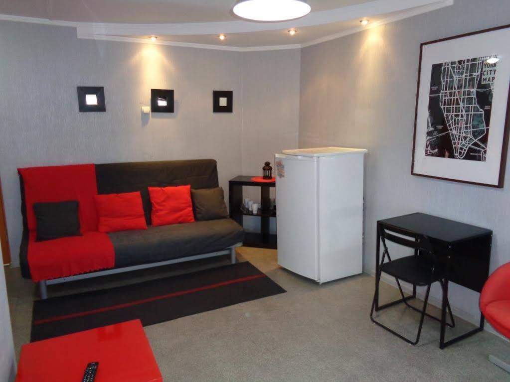 Kavkaz Hotel