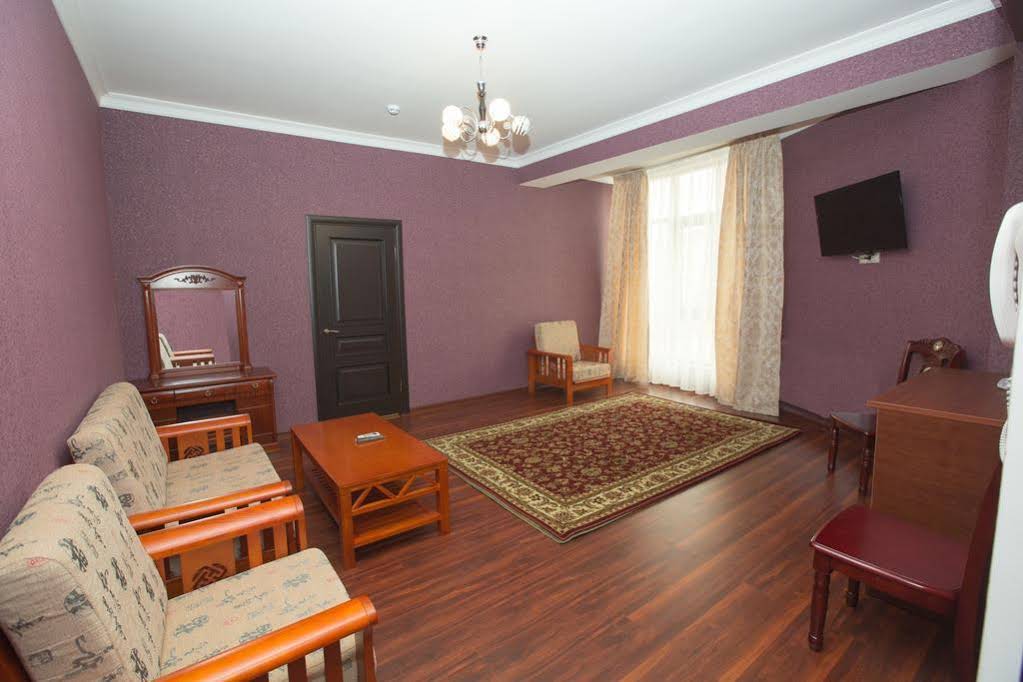 Capital Hotel