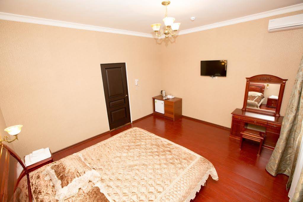 Capital Hotel