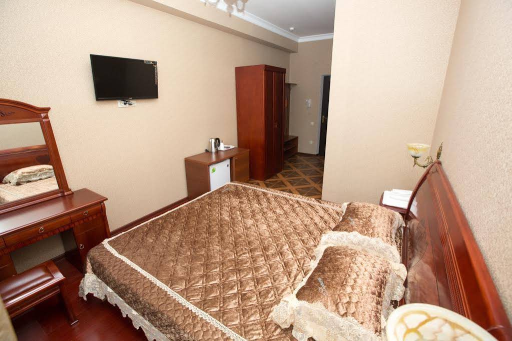 Capital Hotel
