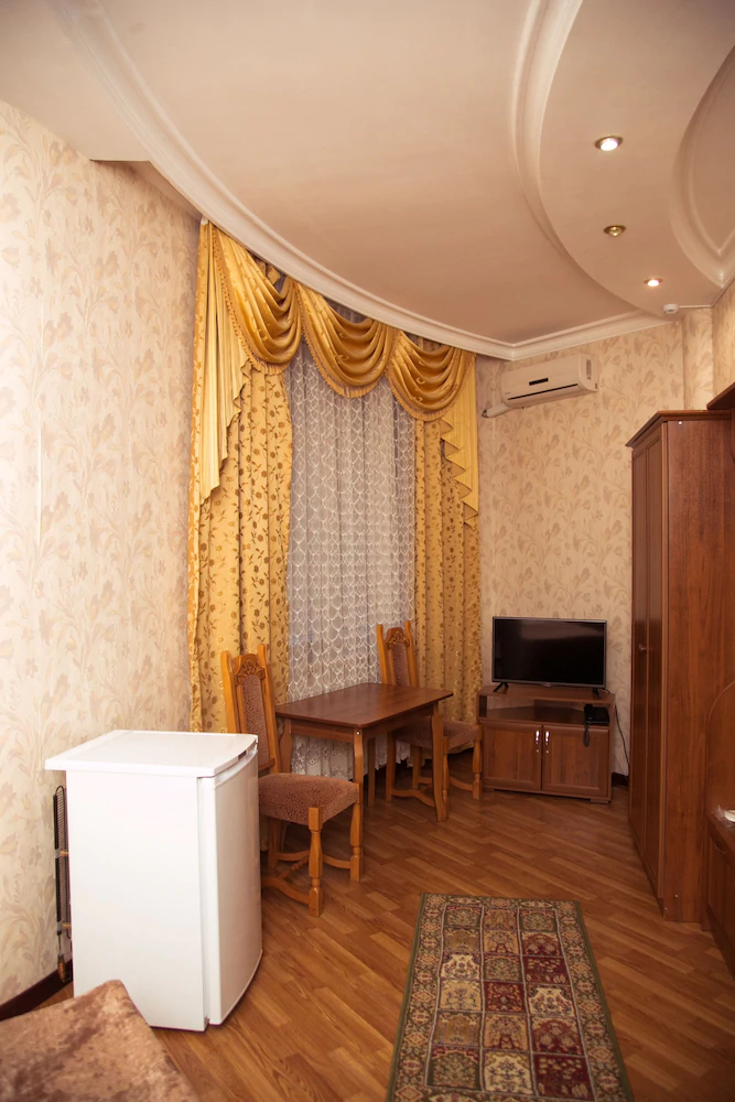 Tarkho Hotel