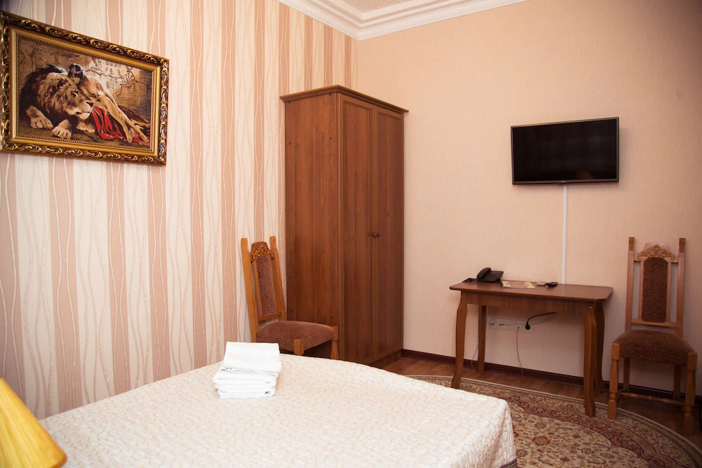 Tarkho Hotel