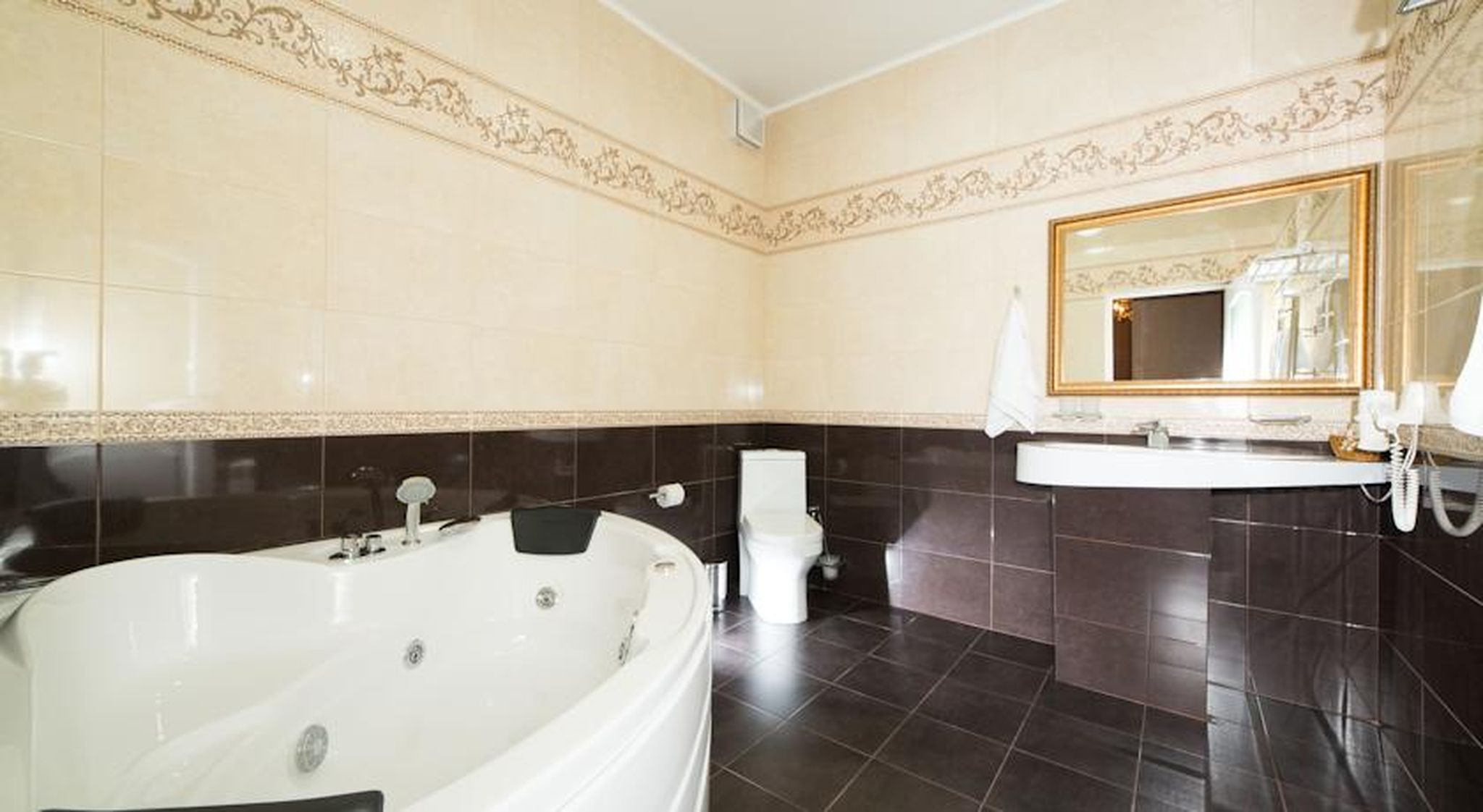 Hayat Spa Hotel
