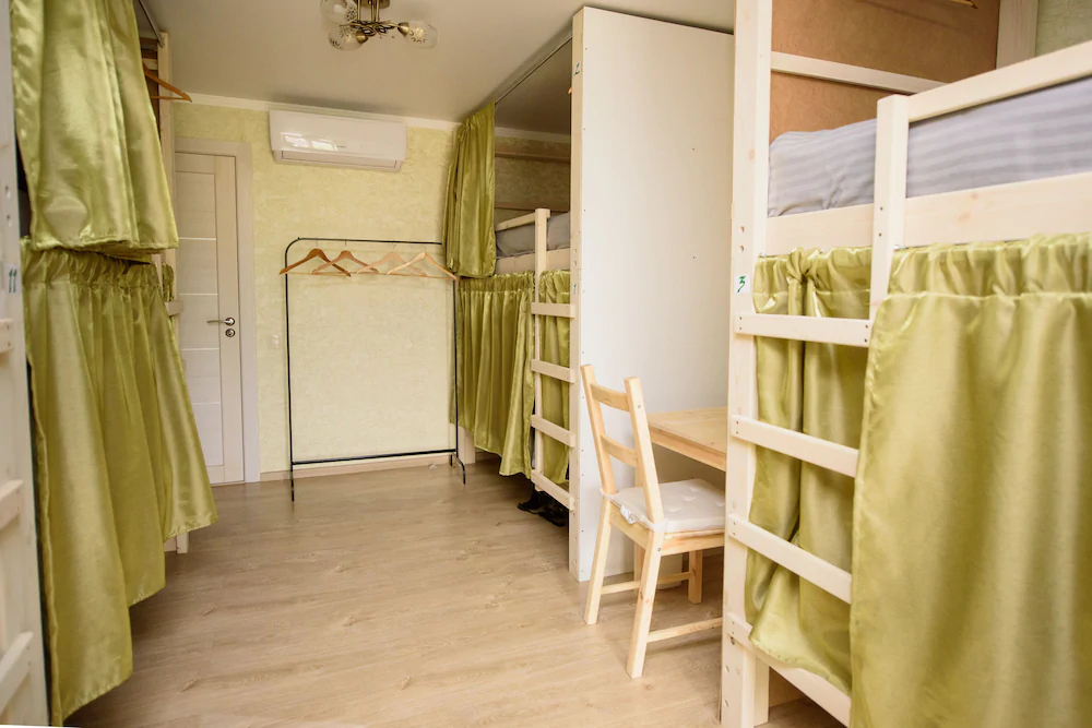 Hostel Svoi