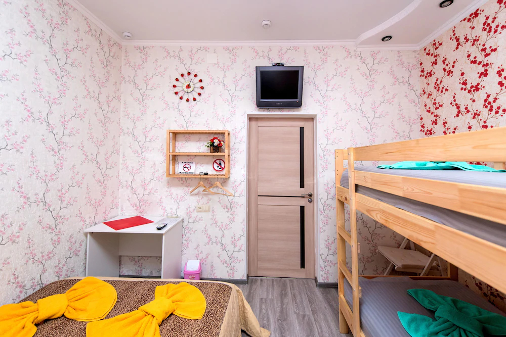 Hostel Svoi