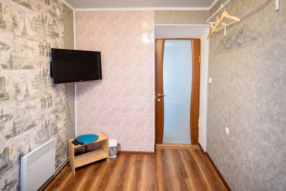 Hostel Svoi