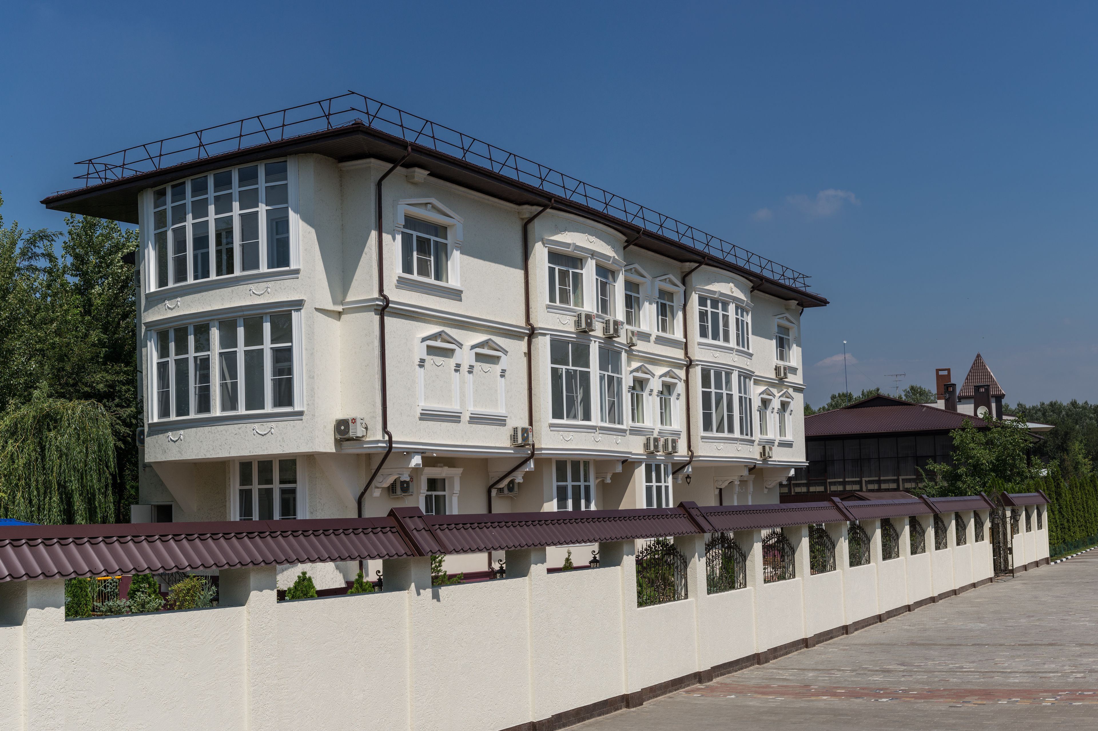 Goluboe Ozero Hotel