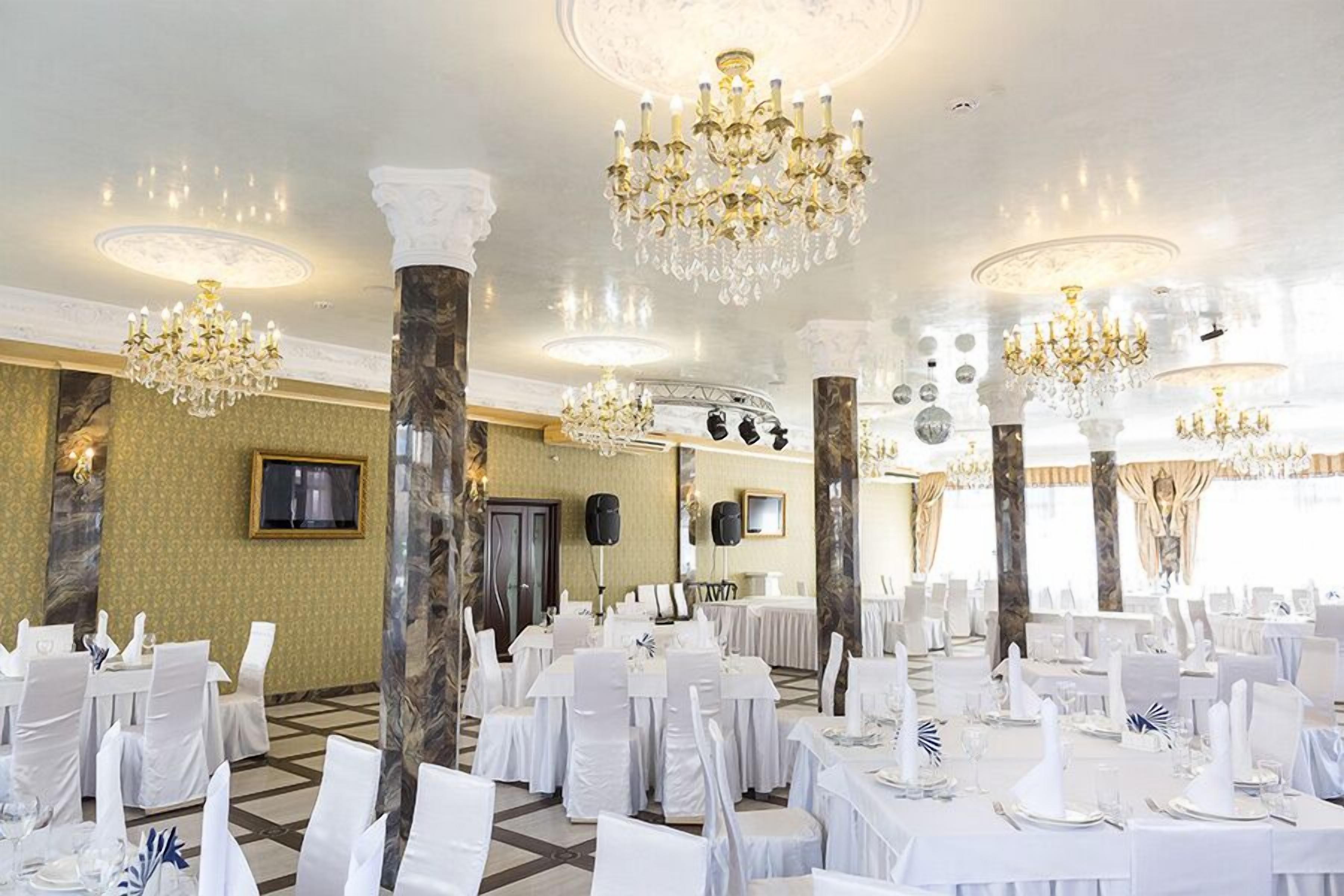 Goluboe Ozero Hotel