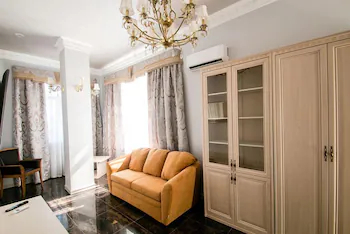 Goluboe Ozero Hotel