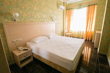 Goluboe Ozero Hotel