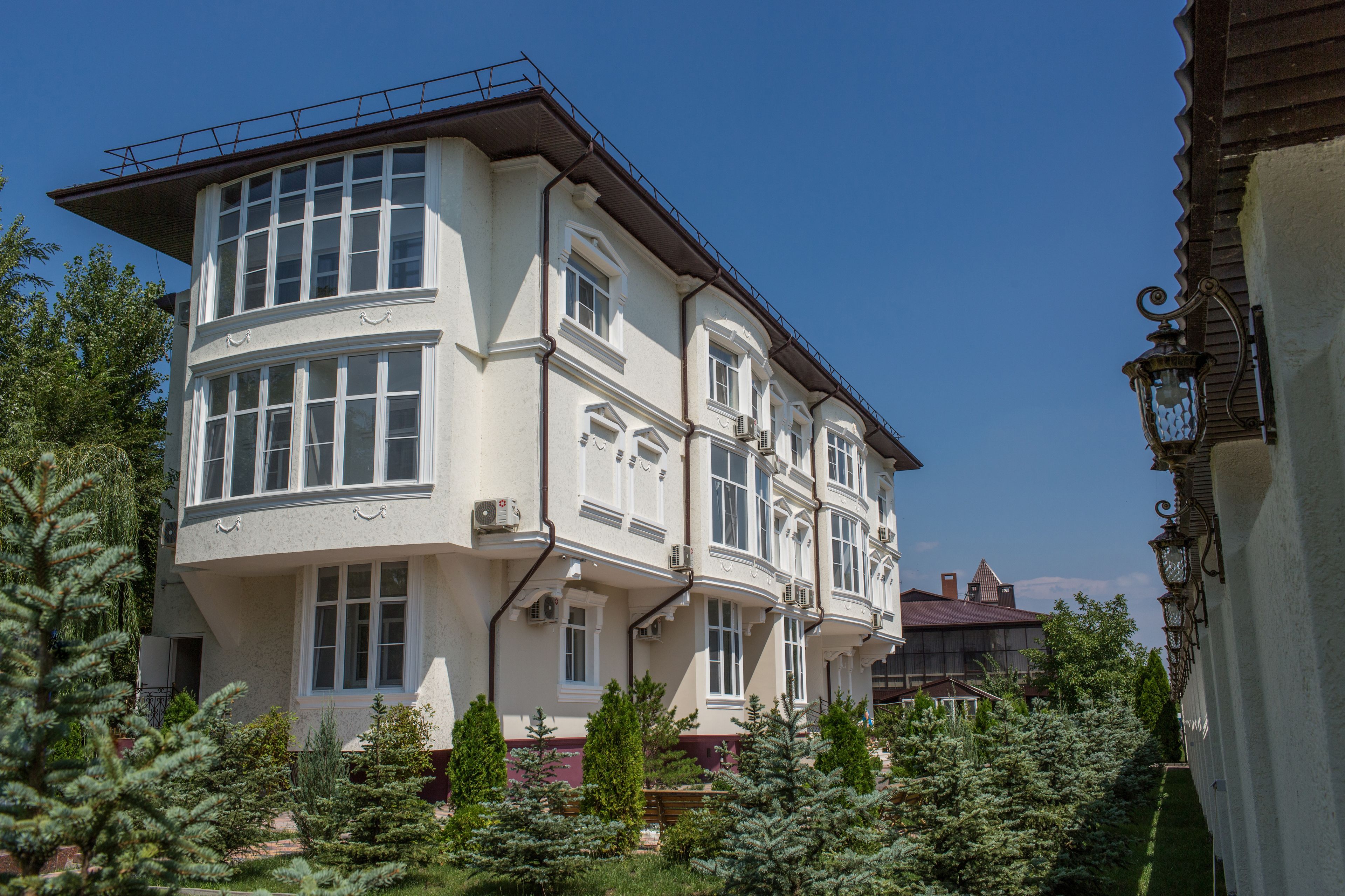 Goluboe Ozero Hotel