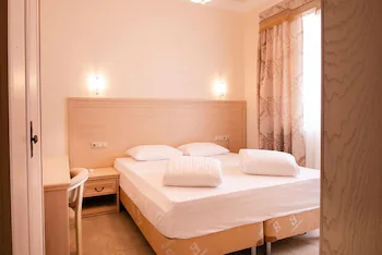 Goluboe Ozero Hotel