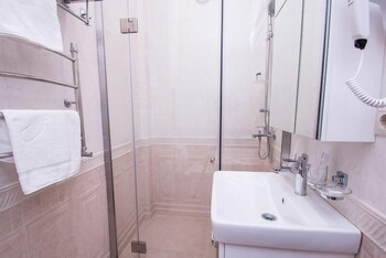 Goluboe Ozero Hotel