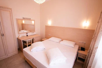 Goluboe Ozero Hotel