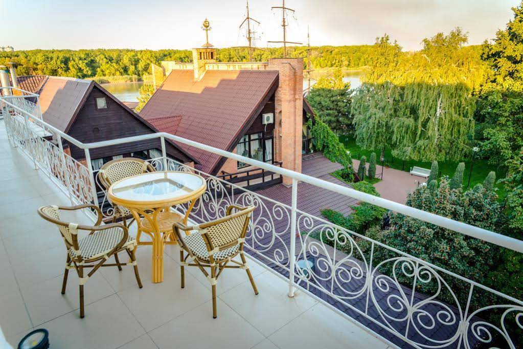 Petrovsky Prichal Luxury Hotel & SPA