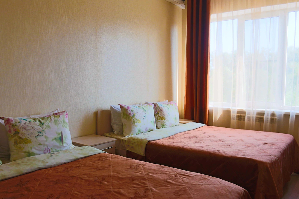 Meridian-Yug Hotel