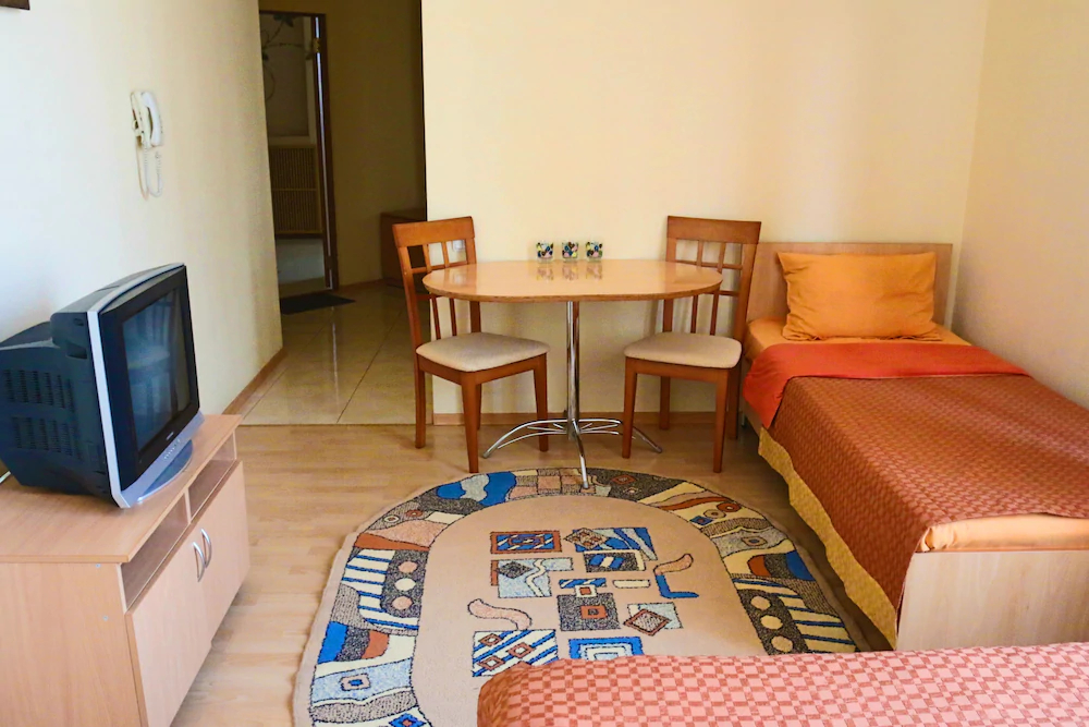Meridian-Yug Hotel