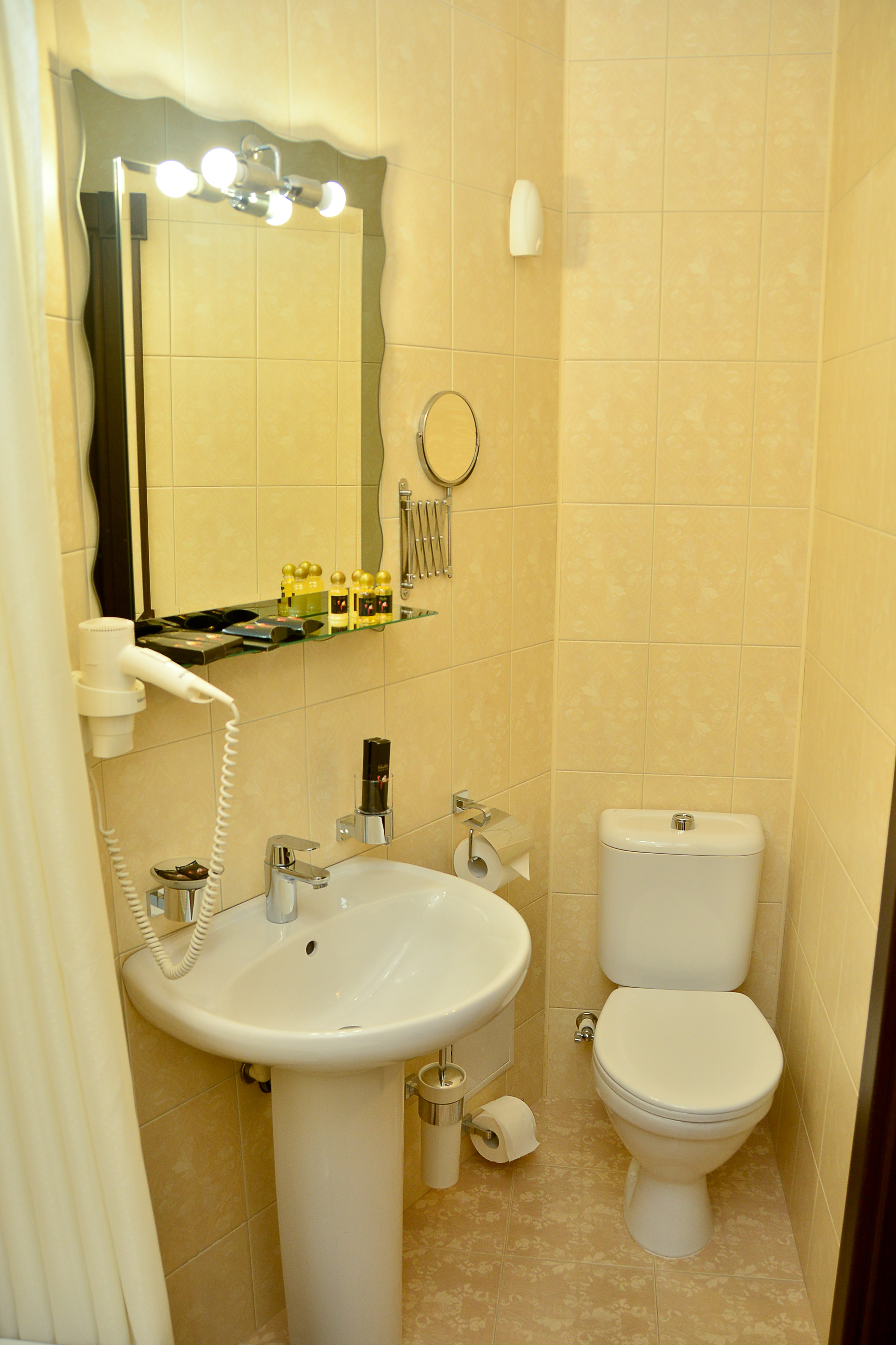 City Rose Hotel