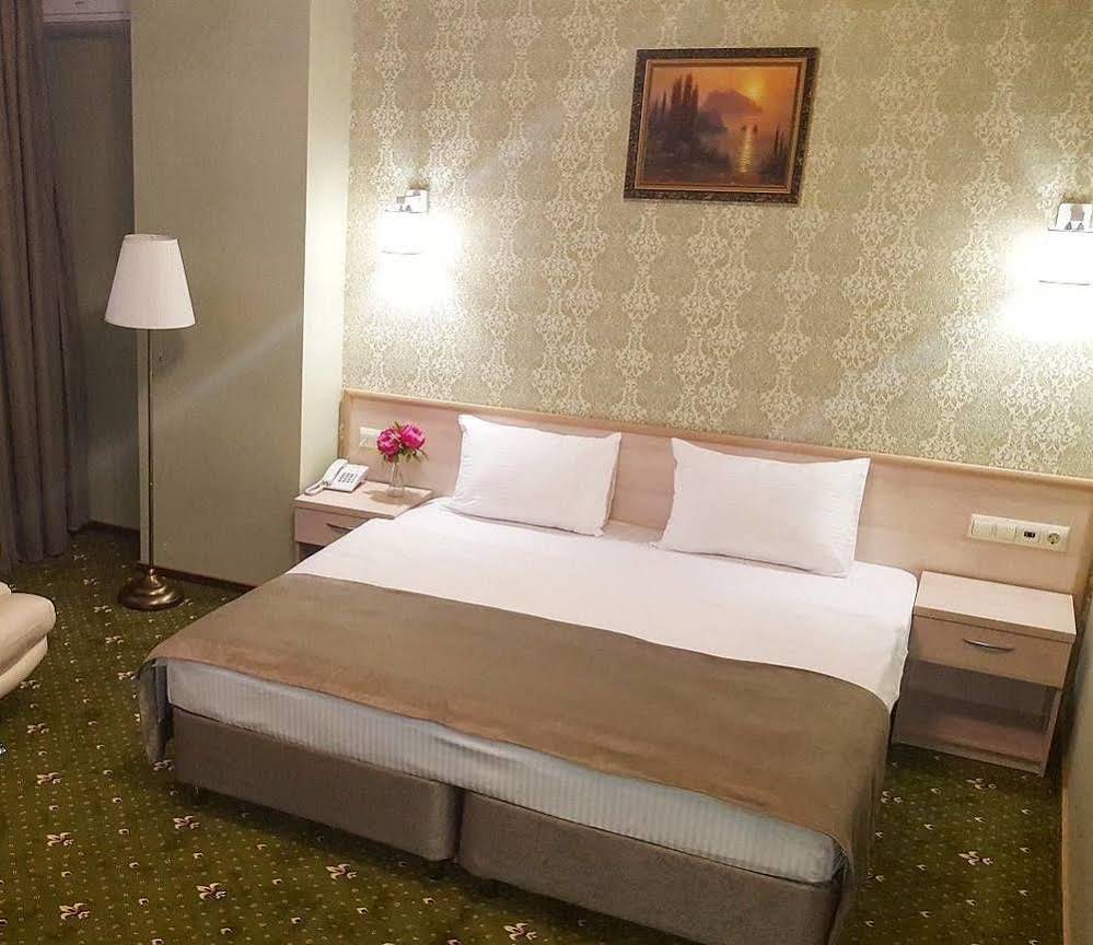 Park Hotel Nadezhda