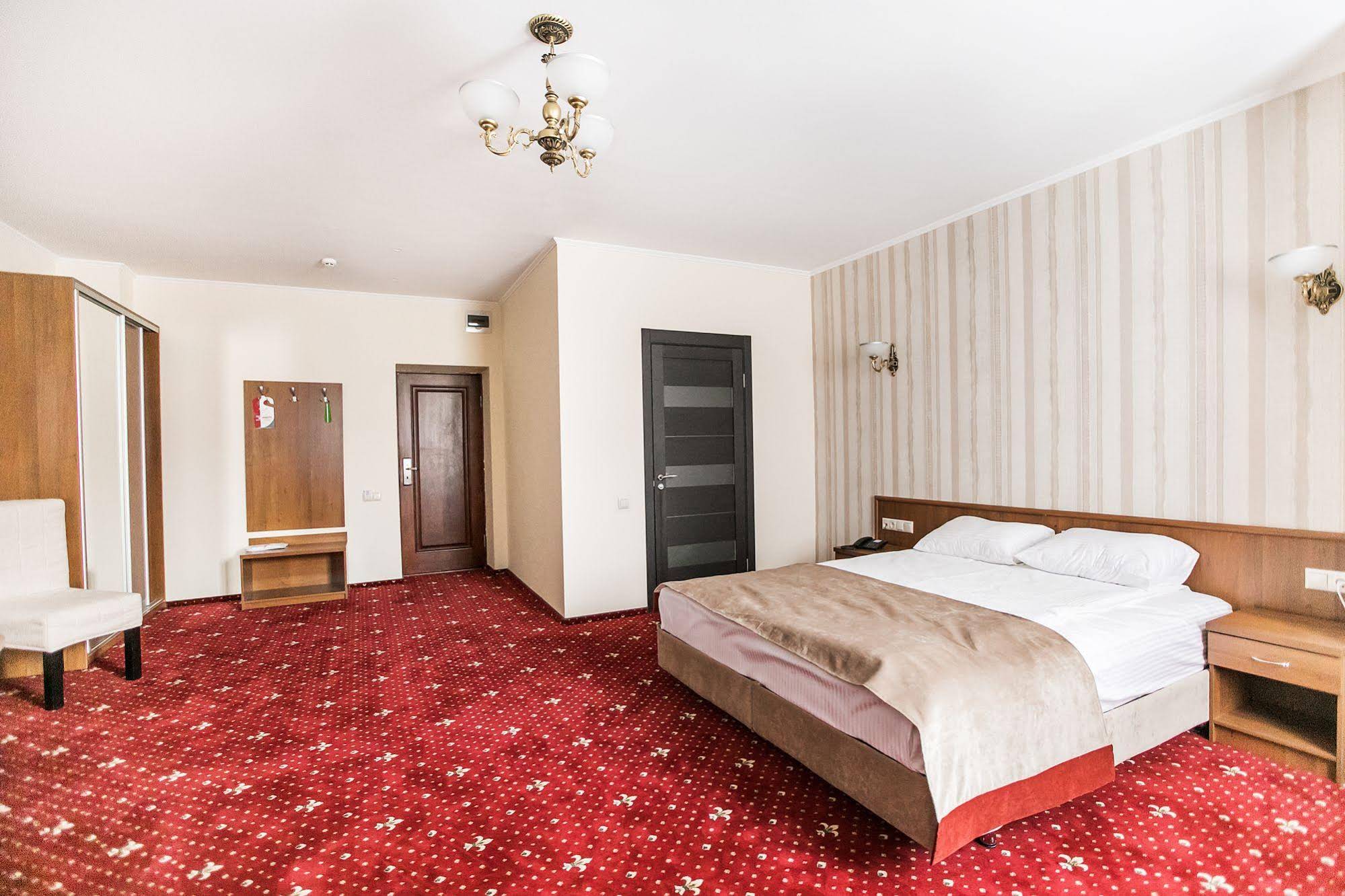Park Hotel Nadezhda