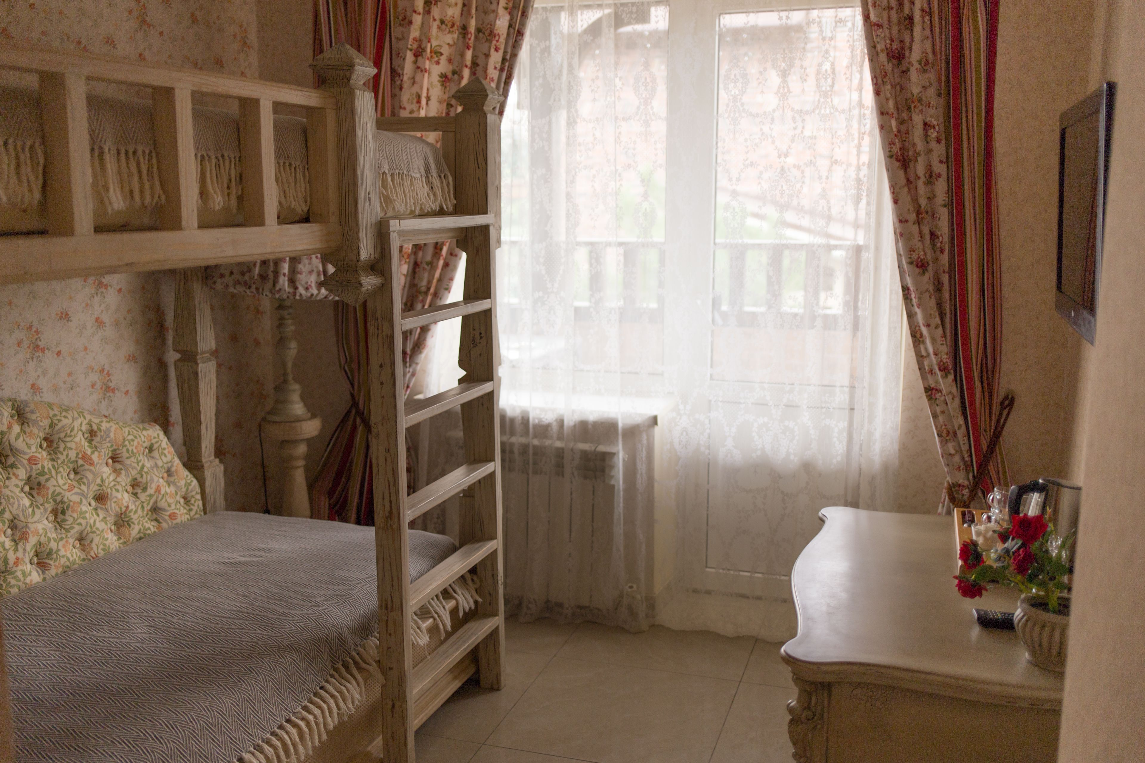 Rassl Country Home