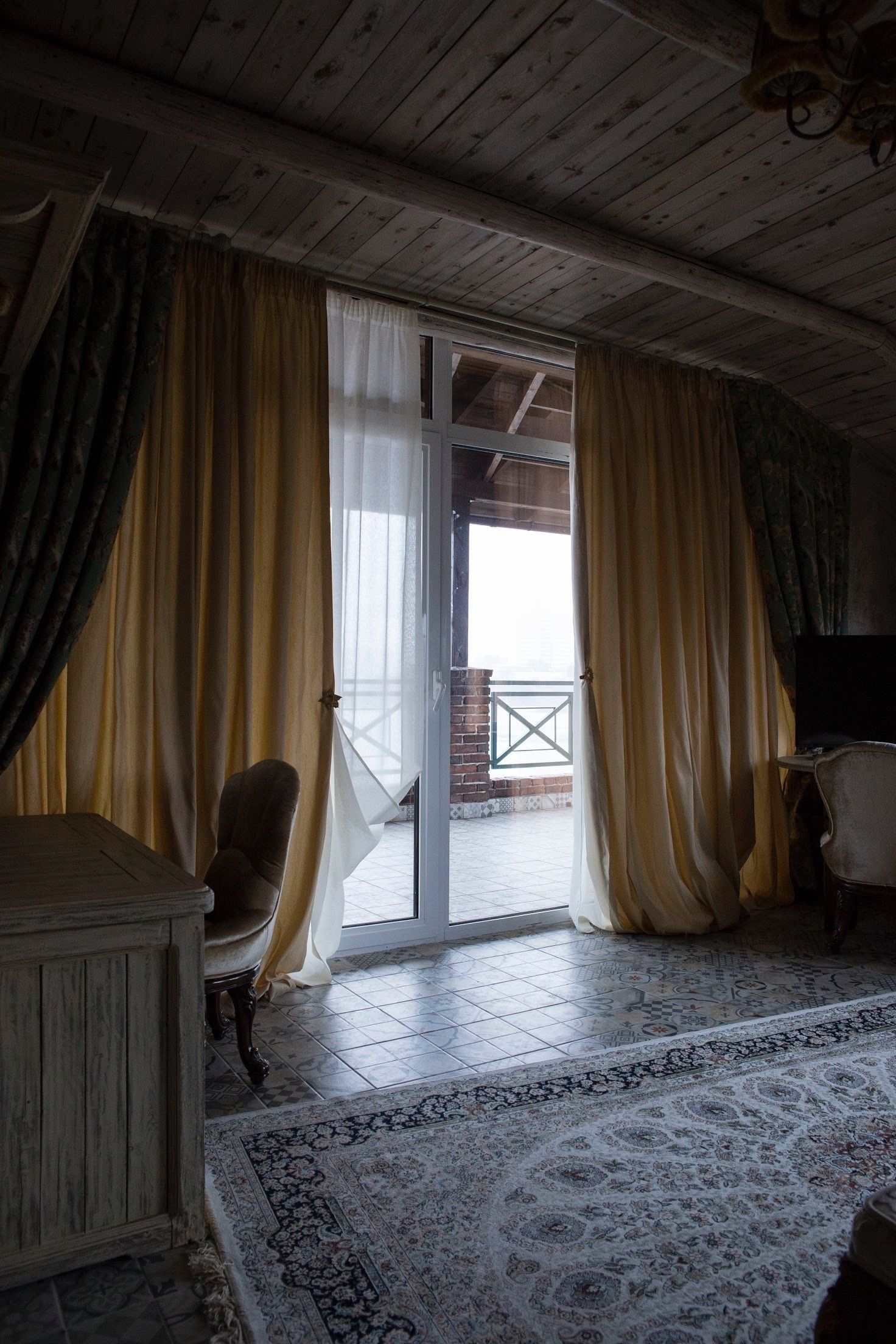 Rassl Country Home