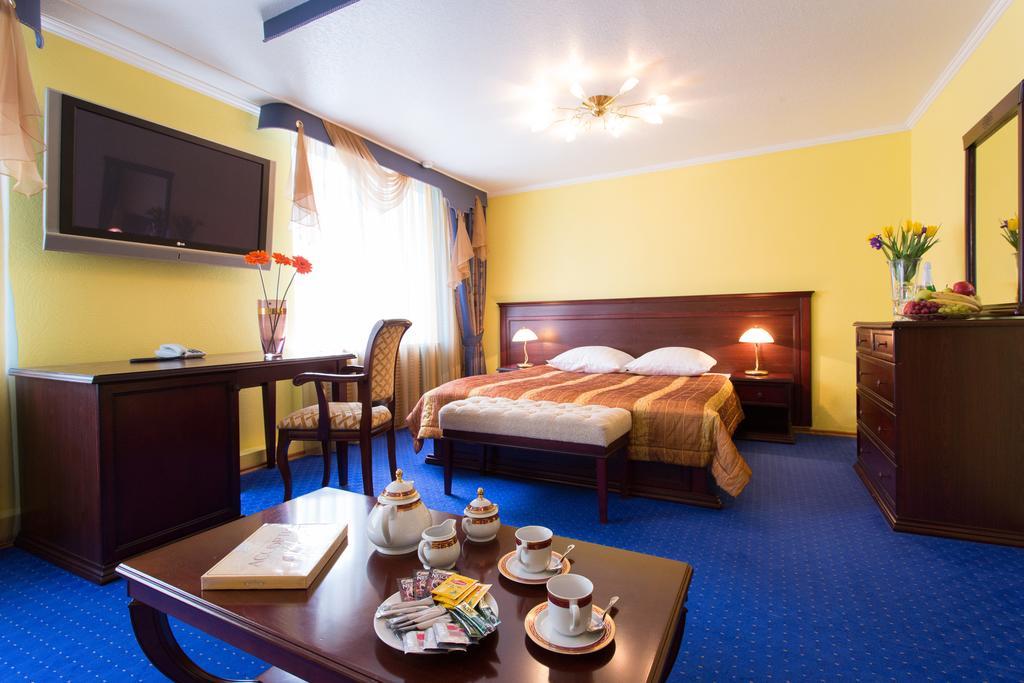 Hotel Zvezda