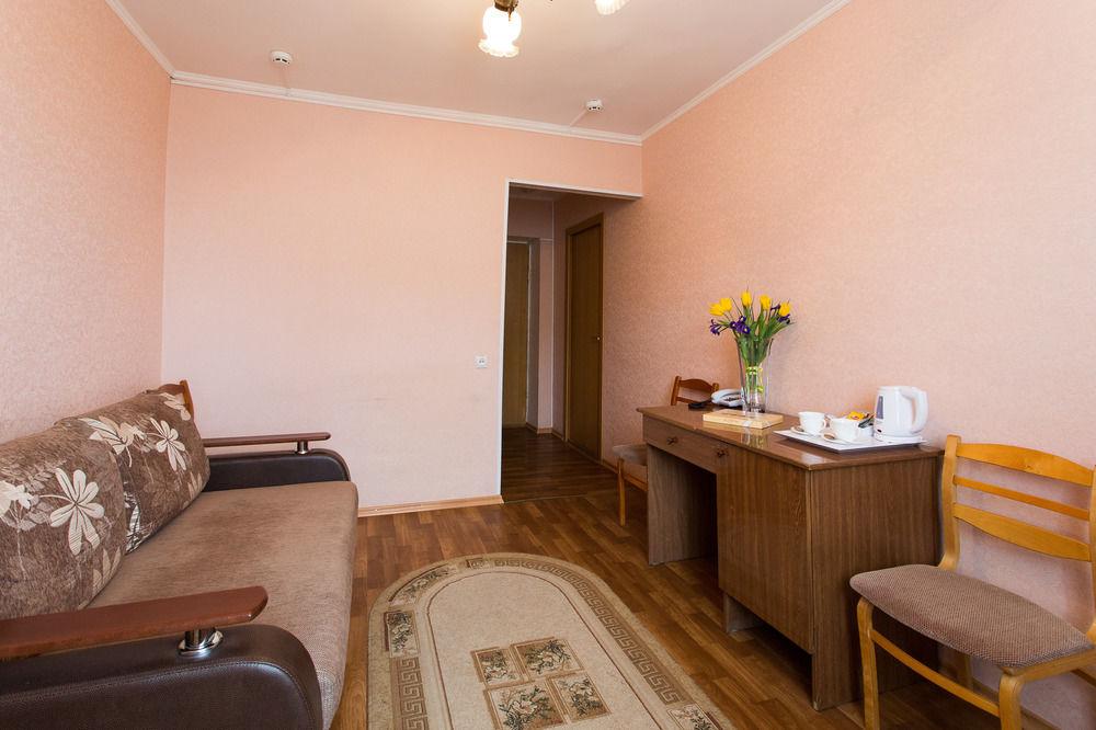 Hotel Zvezda