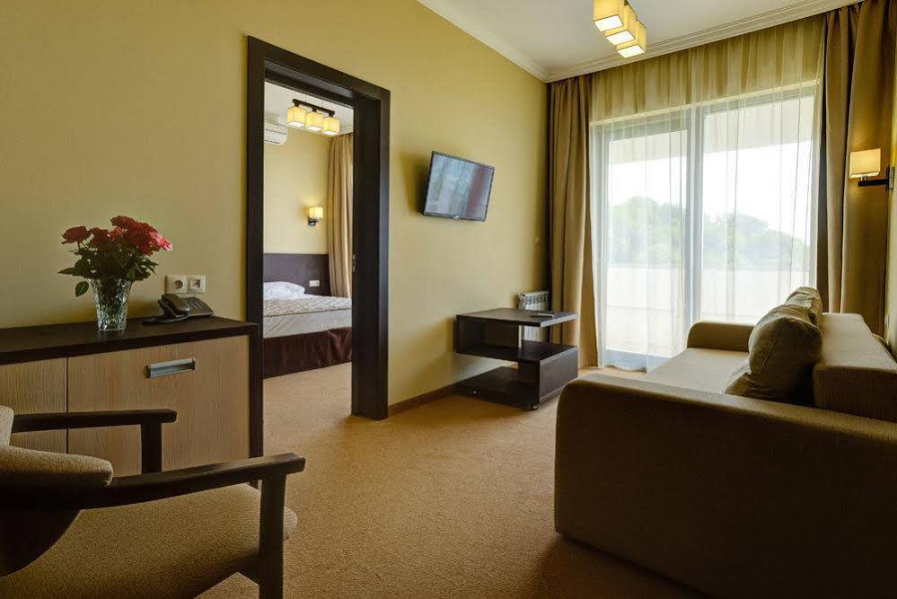 Akter Health Resort
