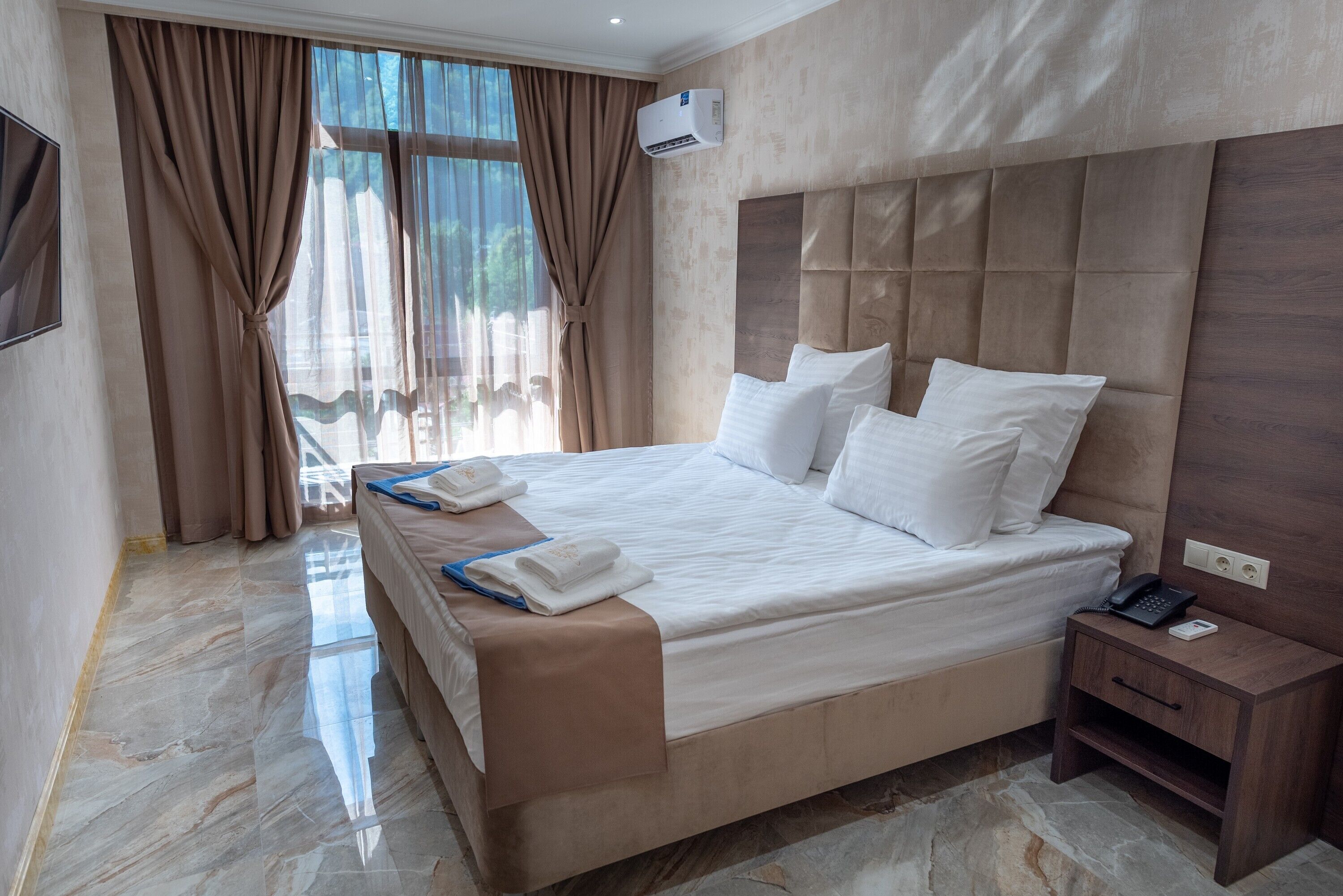 Alcont Hotel