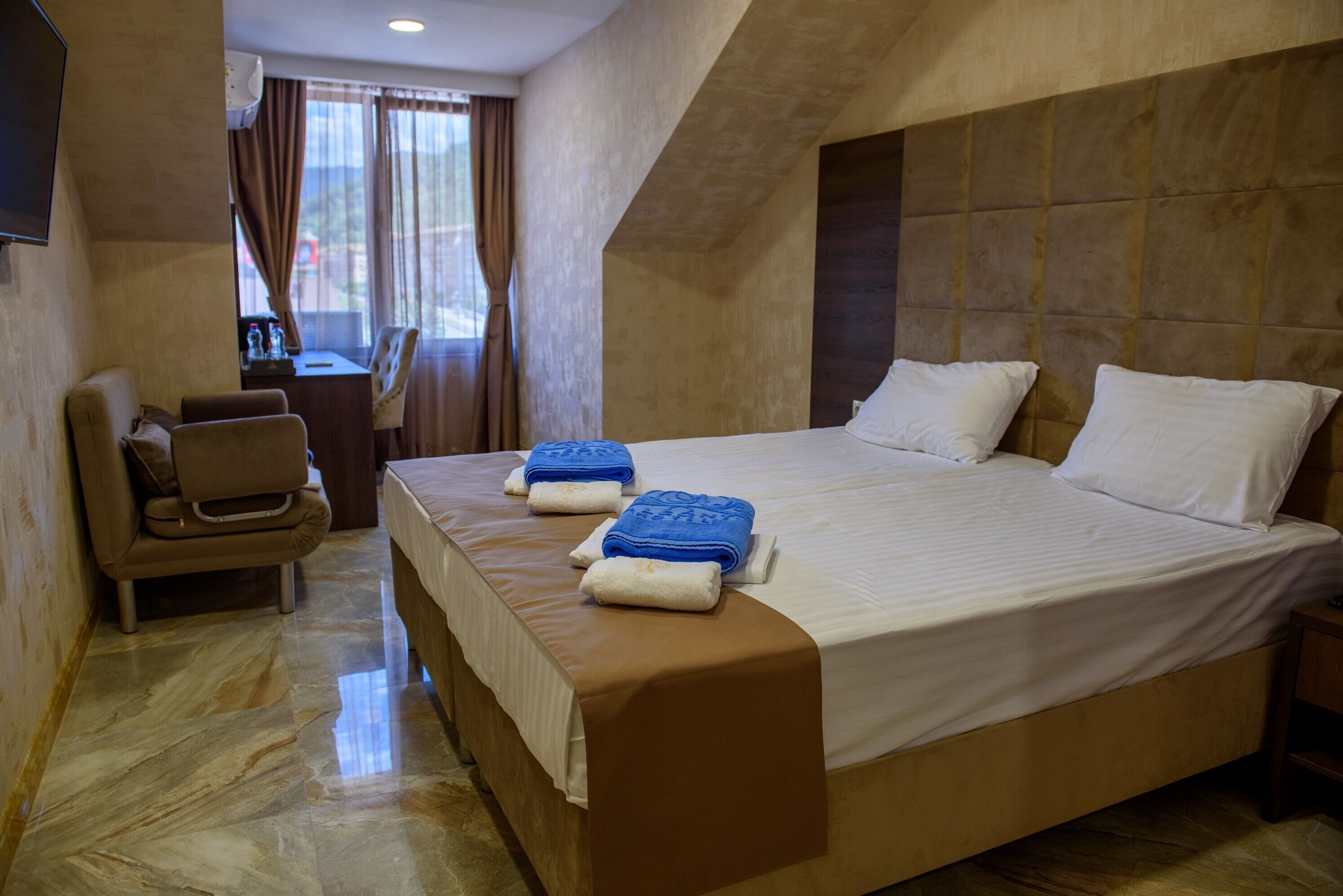 Alcont Hotel