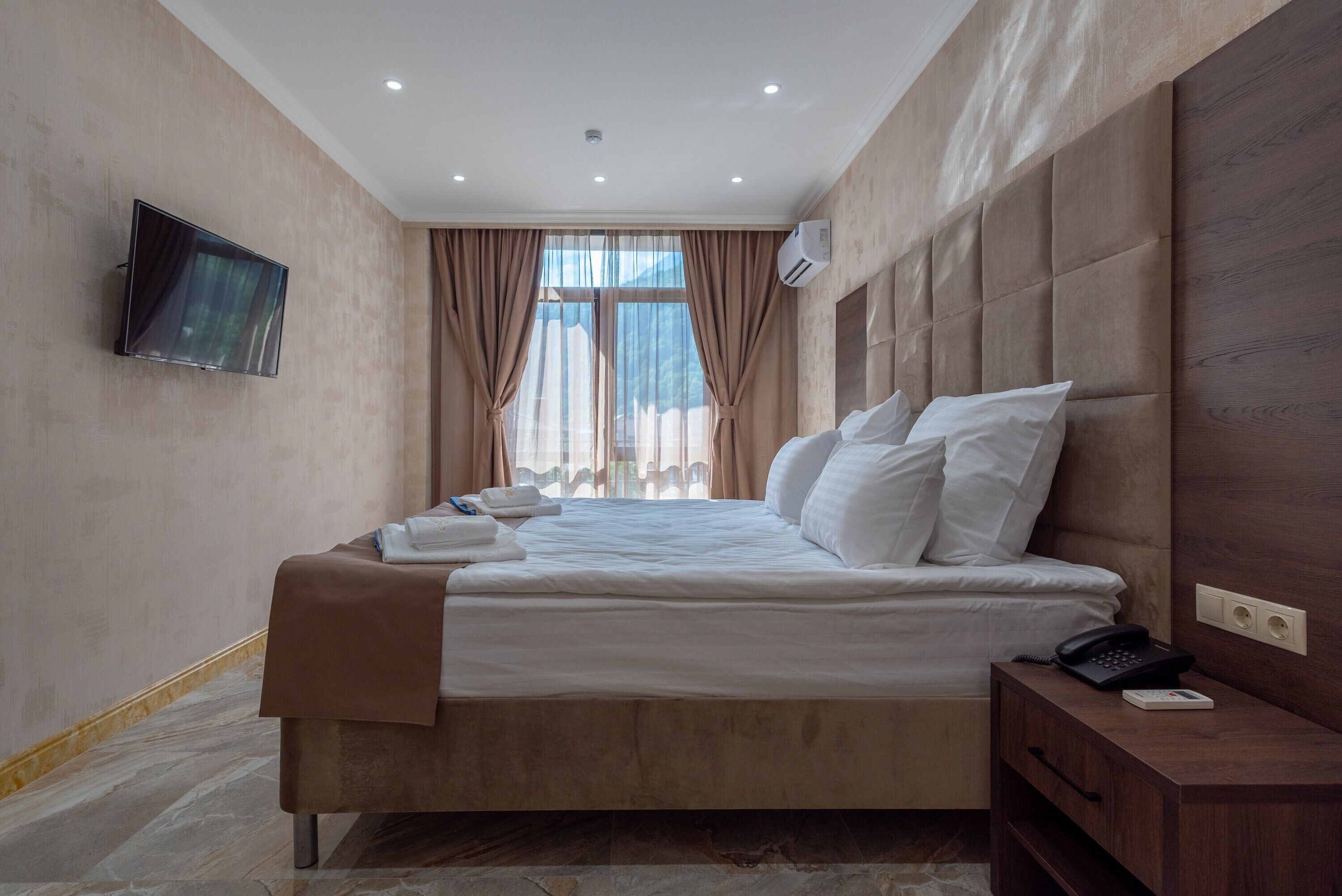 Alcont Hotel