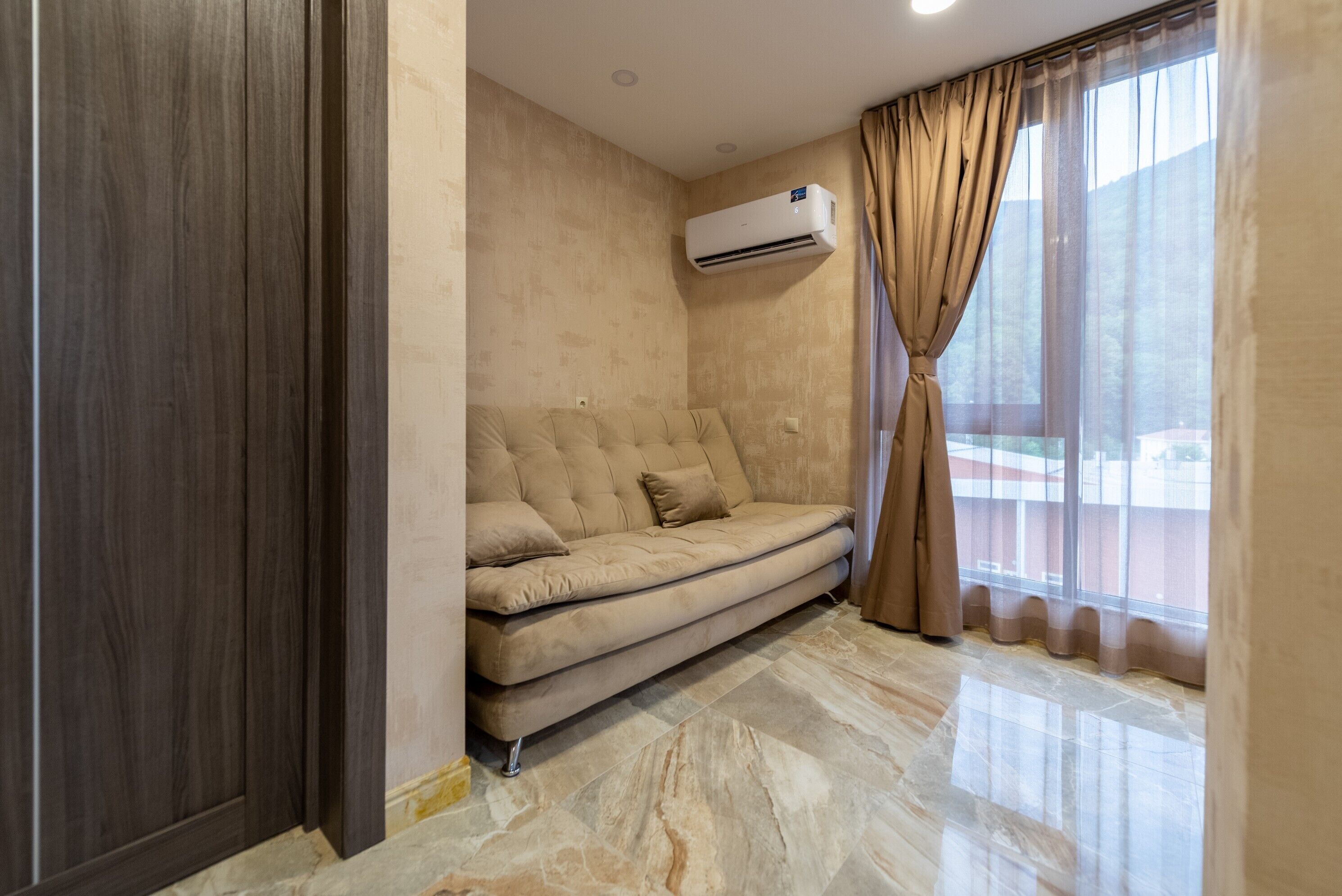 Alcont Hotel
