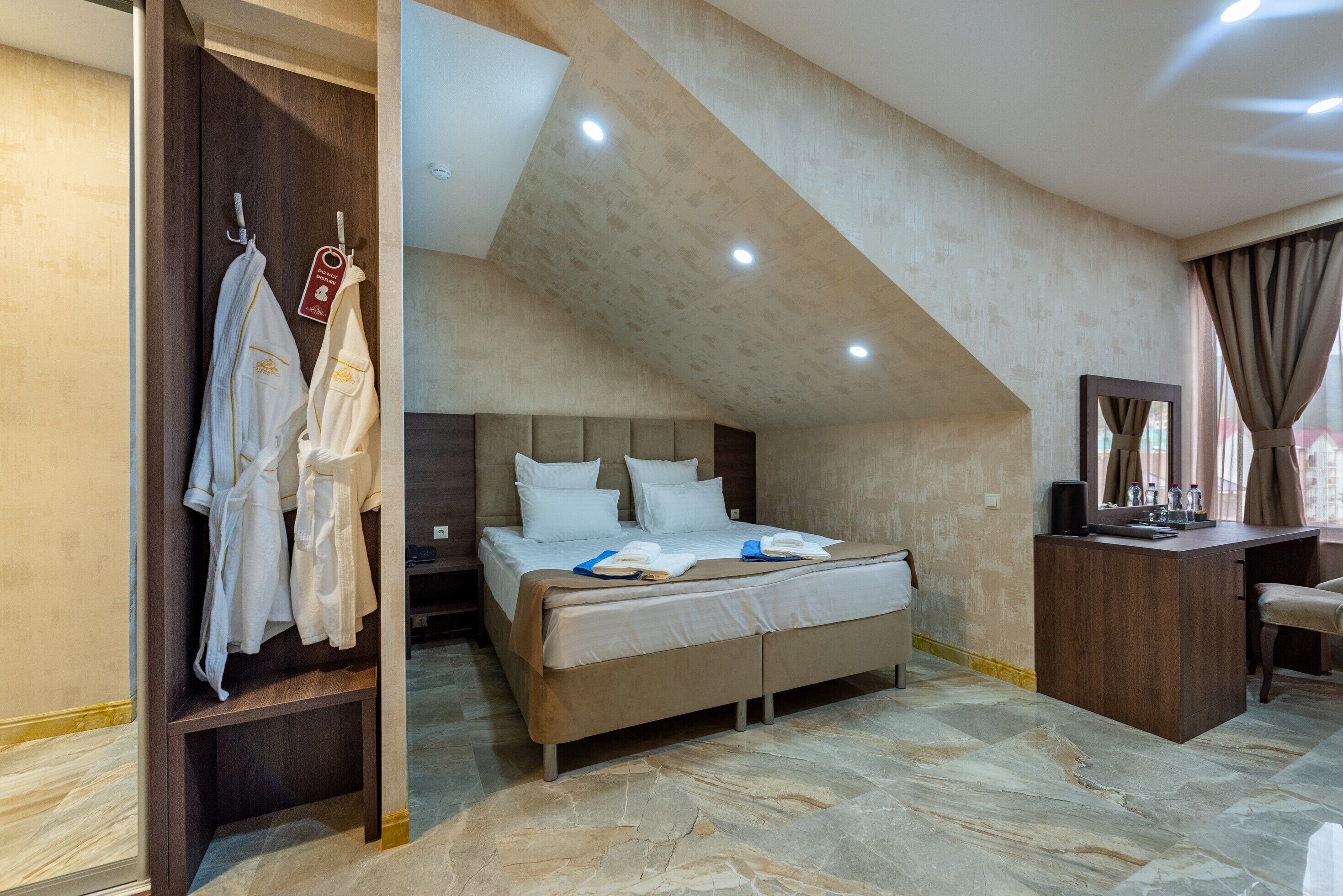 Alcont Hotel