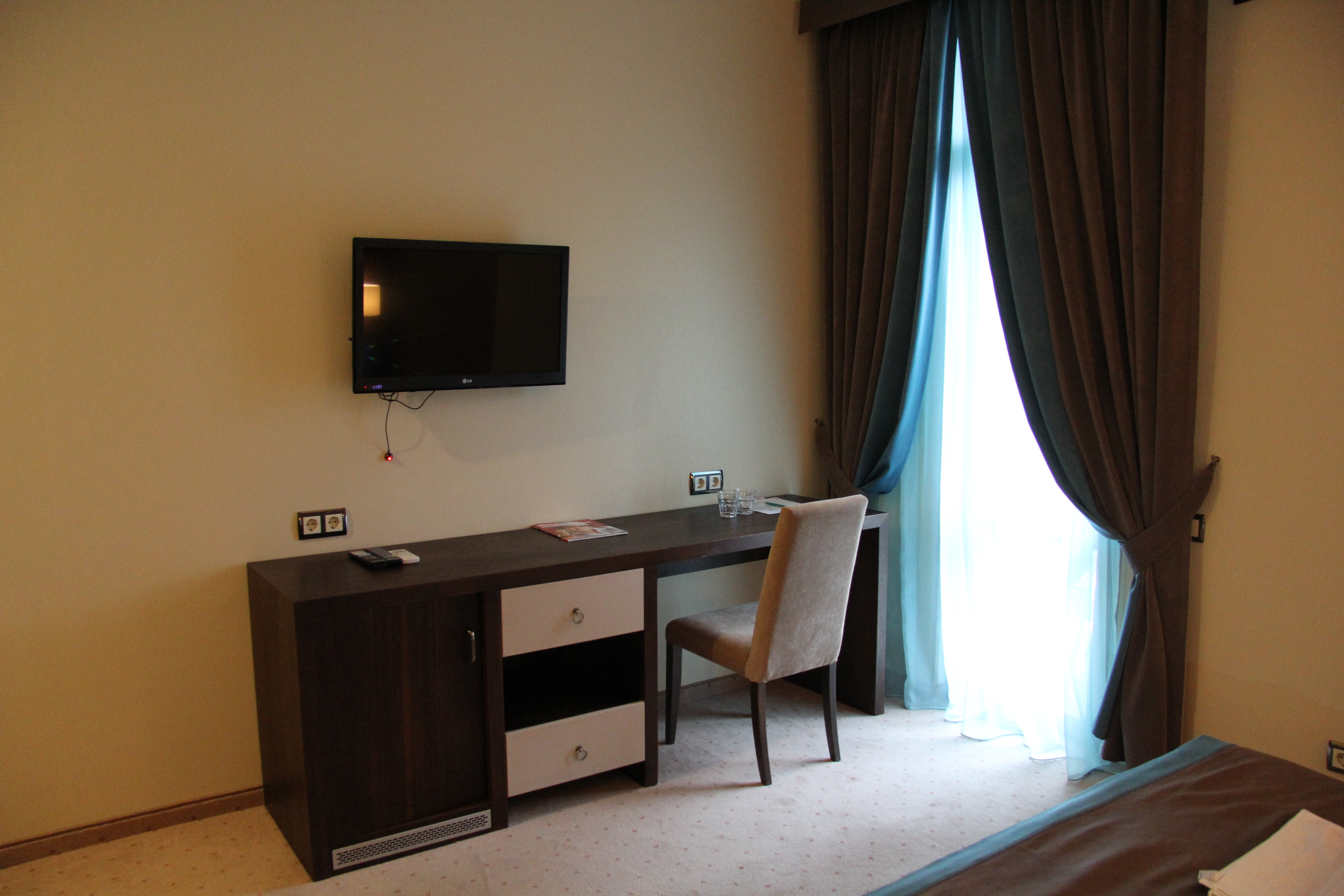 Forward Hotel