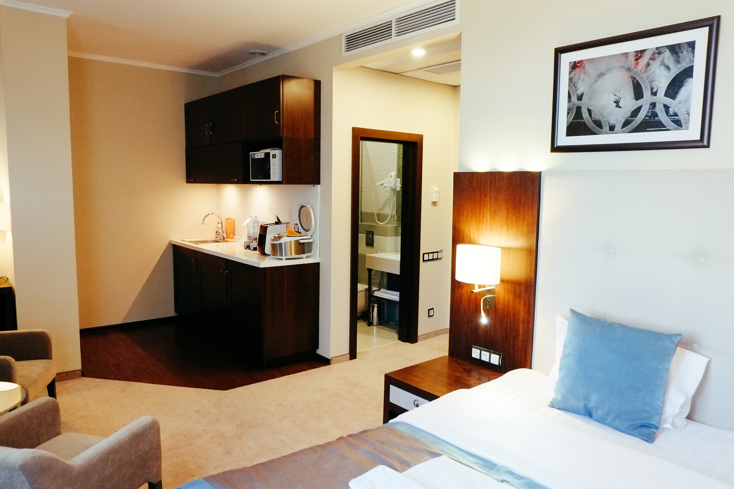 Forward Hotel