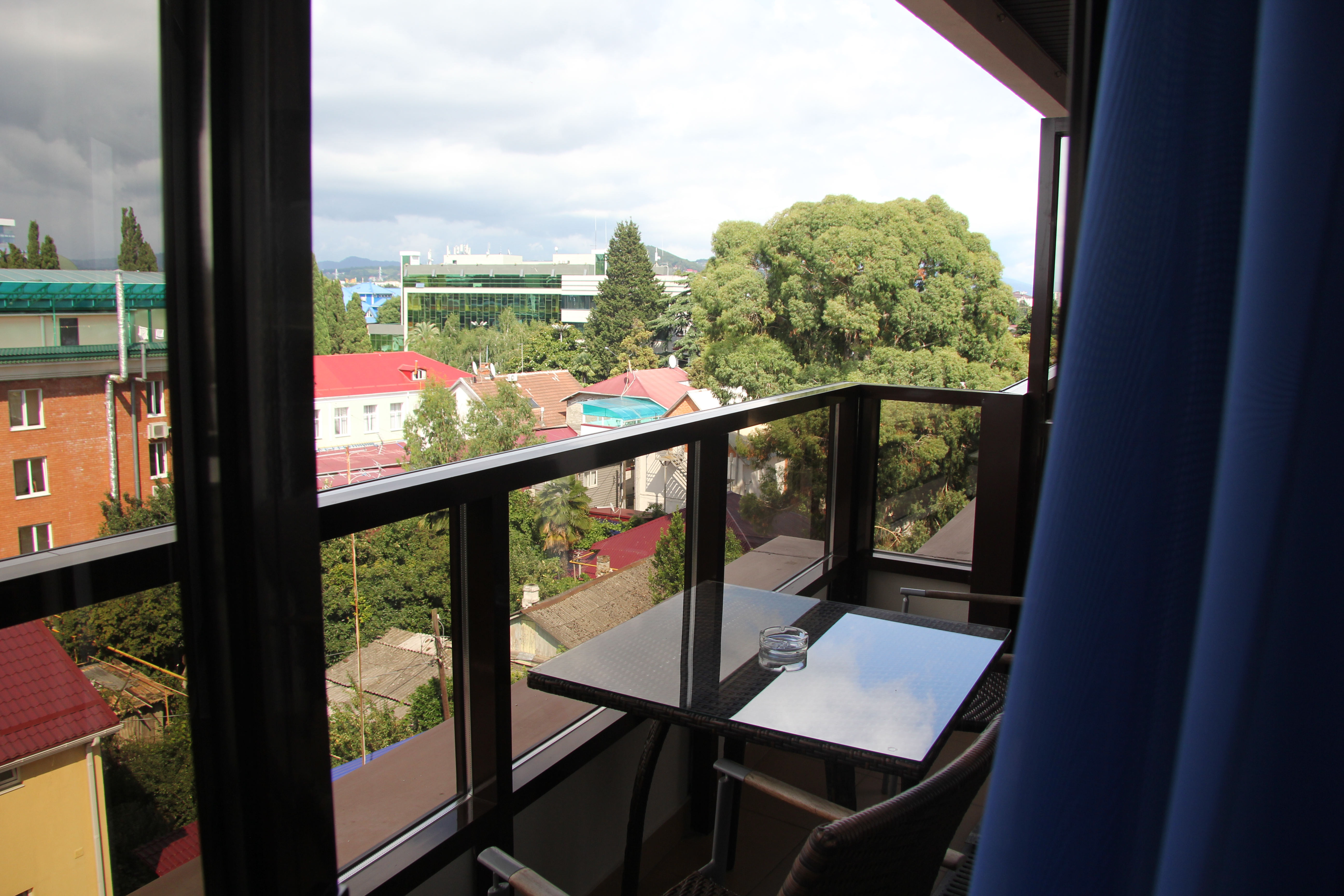 Forward Hotel