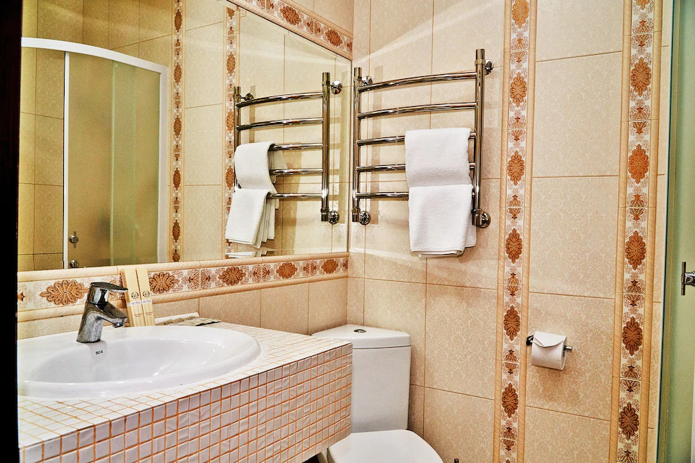 Golden House Hotel