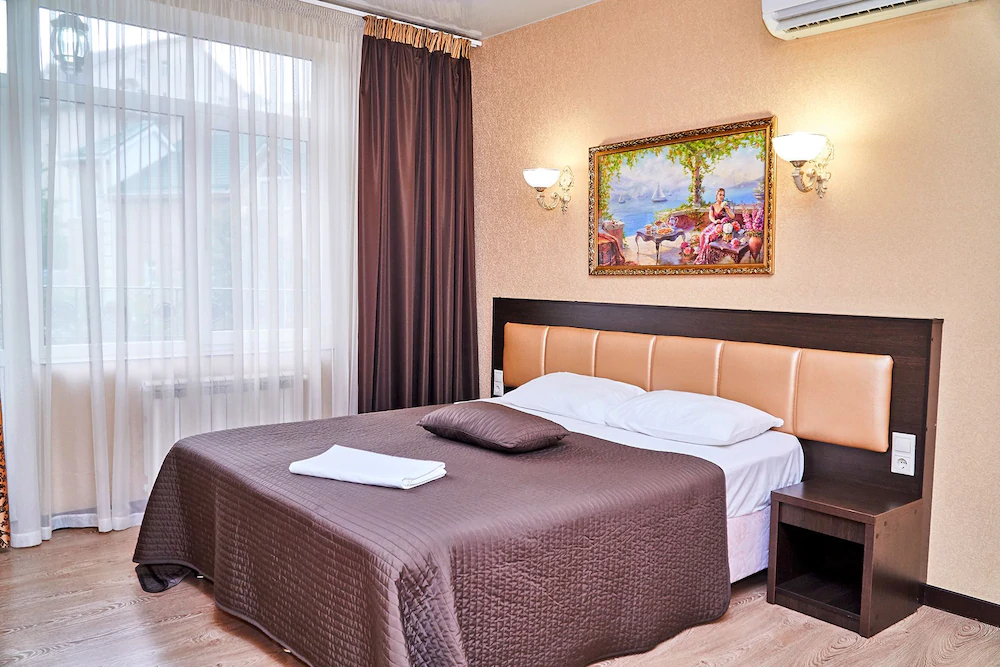 Golden House Hotel