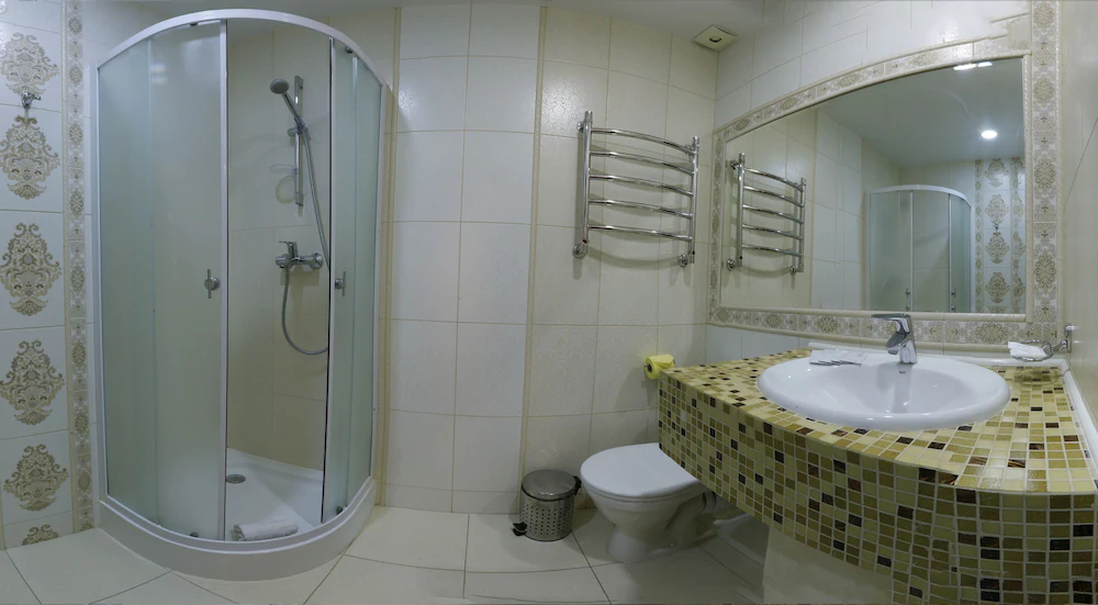 Golden House Hotel
