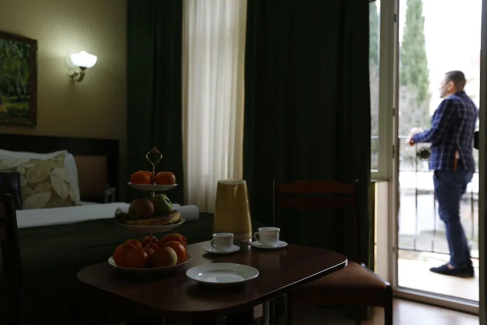 Golden House Hotel