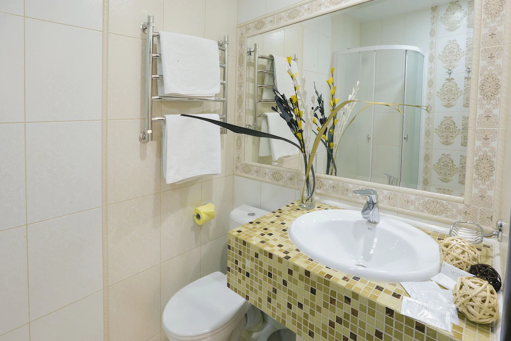 Golden House Hotel