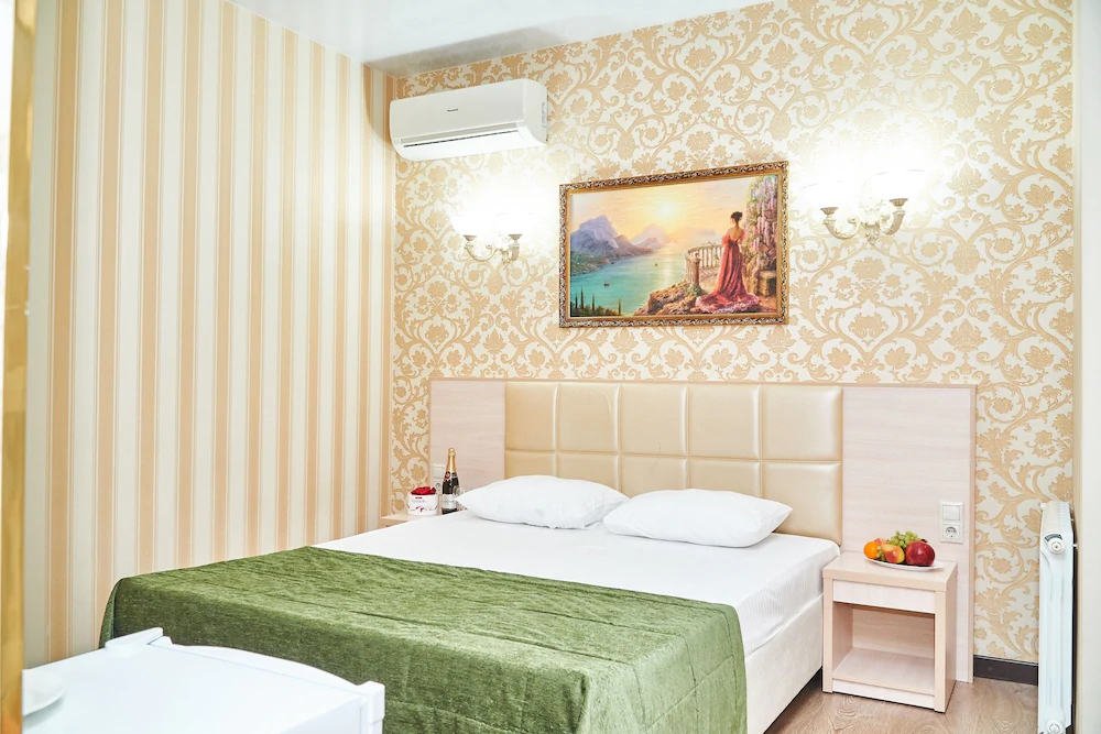 Golden House Hotel