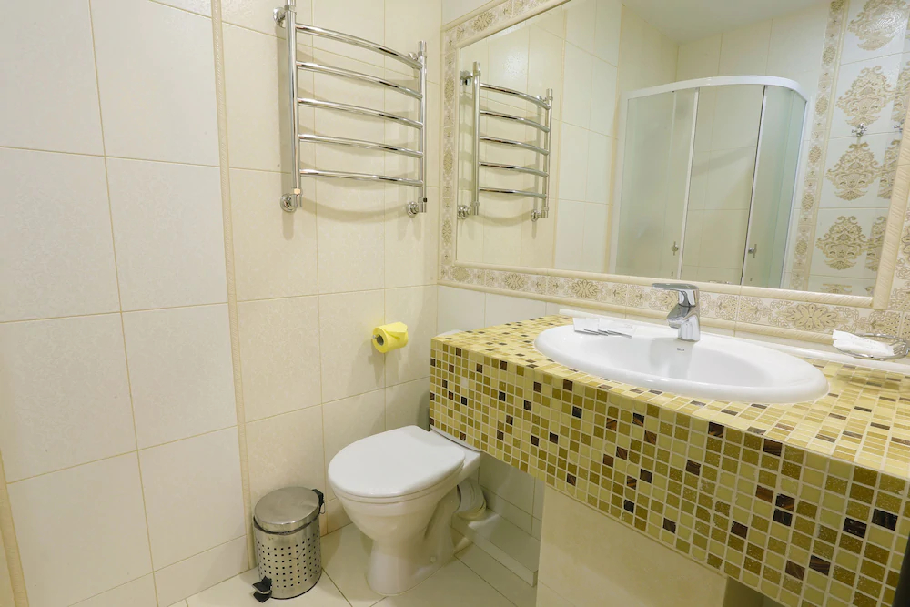 Golden House Hotel
