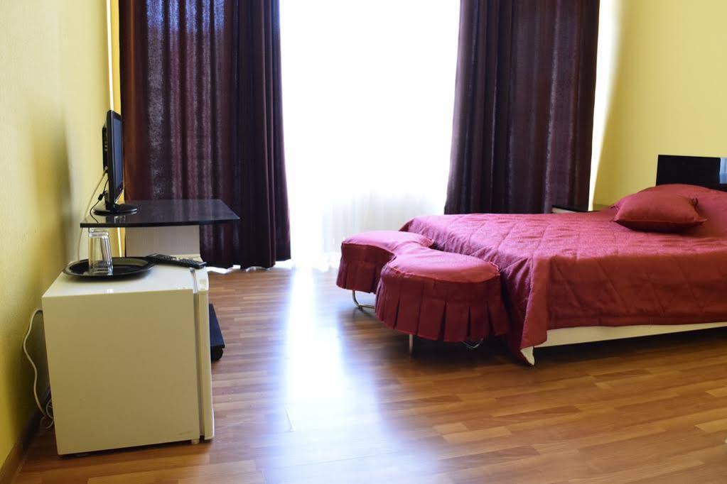 Hotel Niagara Falls