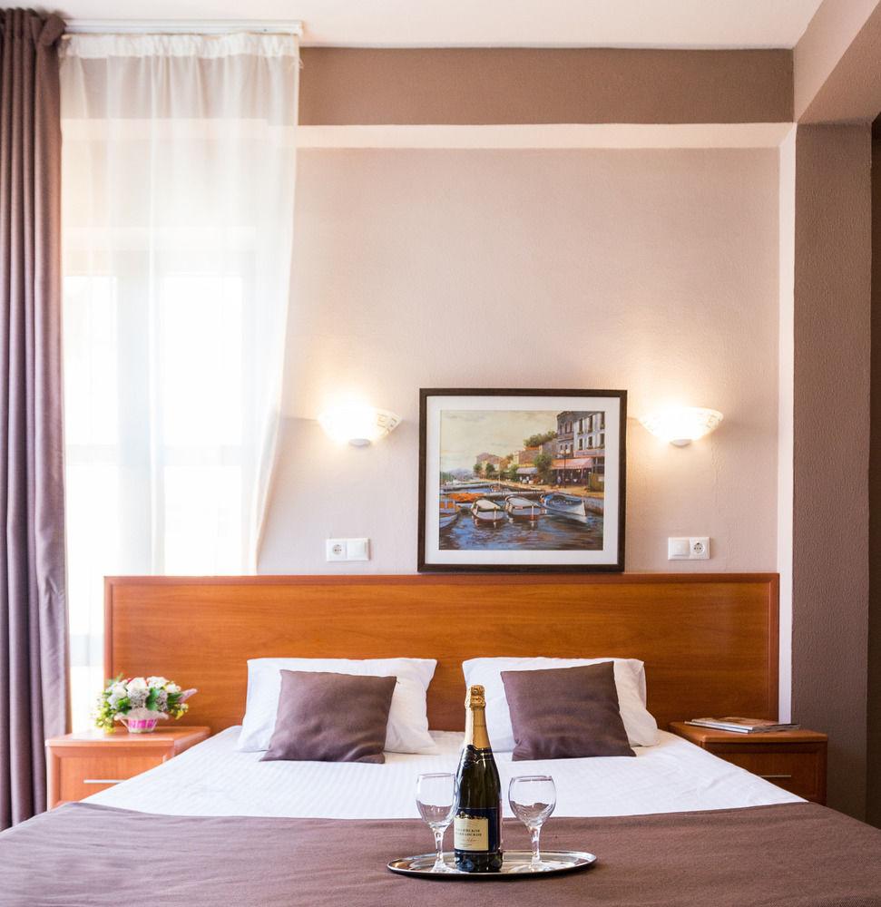 Raduzhny Hotel