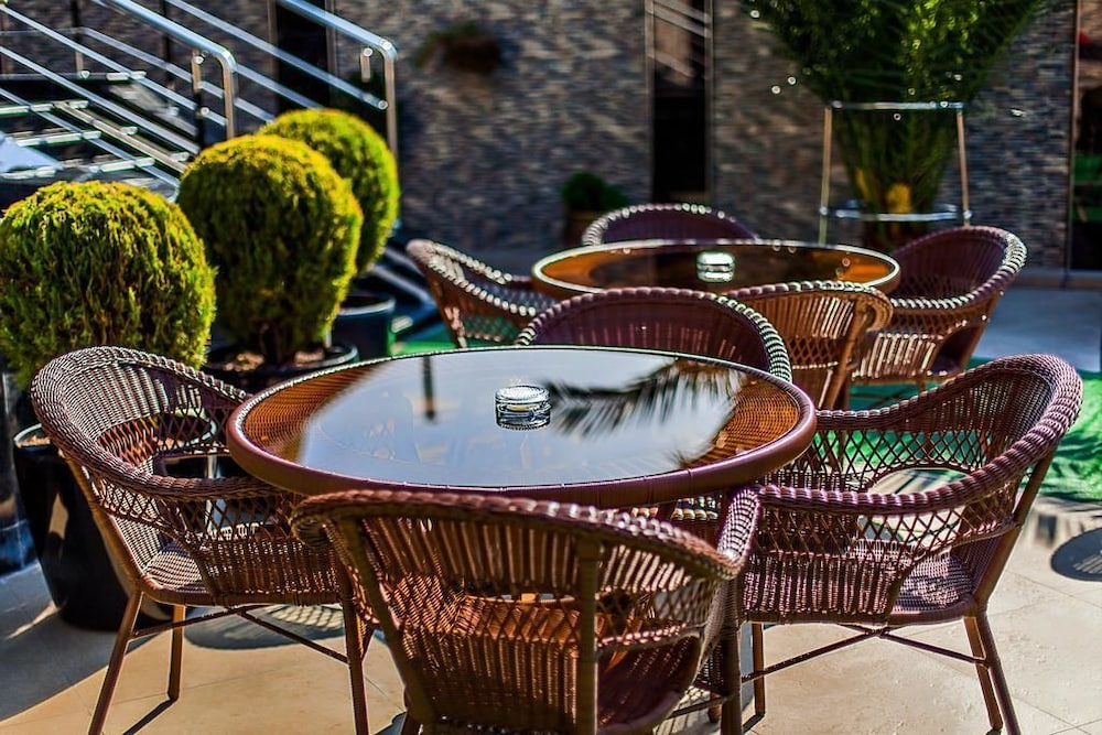 SM Royal Hotel