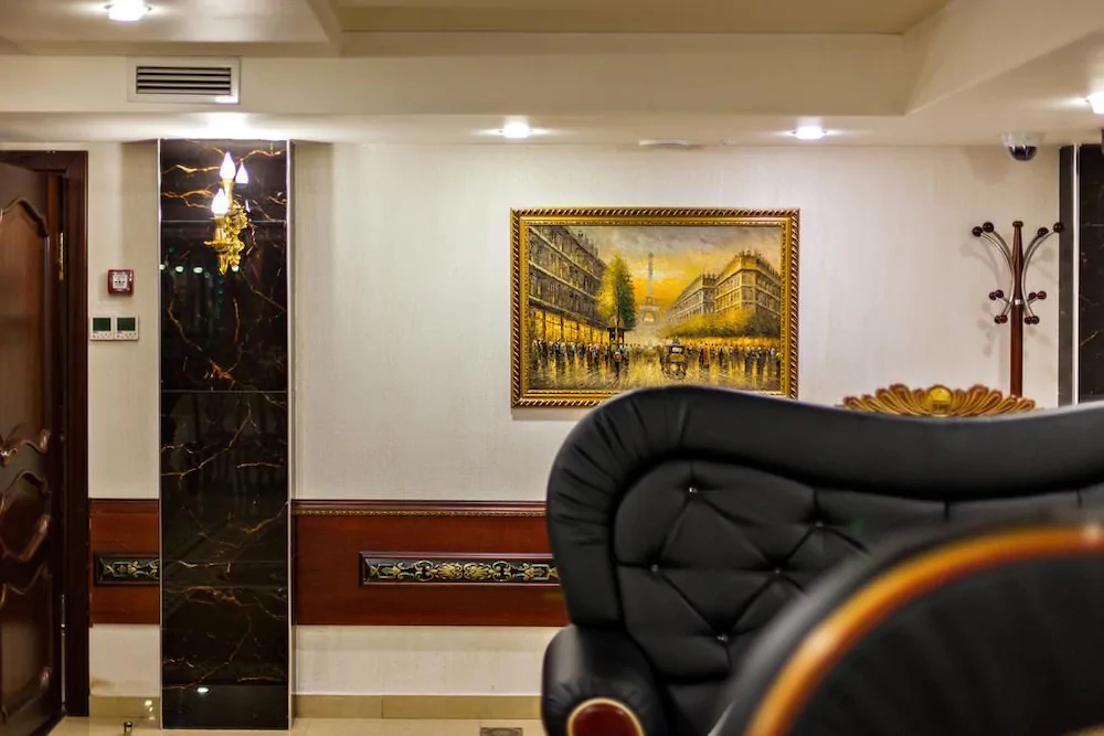 SM Royal Hotel